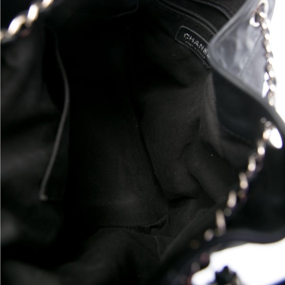 Authentic Chanel Black Leather Women's Bag - Picture 7 of 15